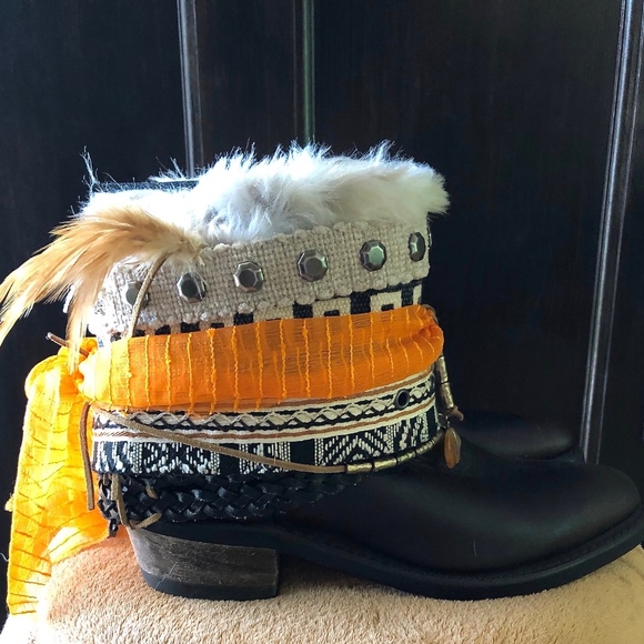 CUSTOM UPCYCLED WOMEN'S CHOCOLATE LEATHER BOOTS - Picture 3 of 6